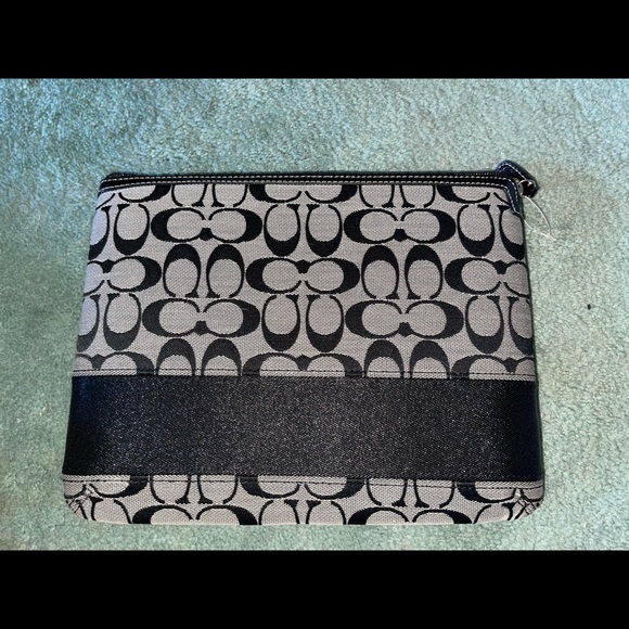 SOLD - Authentic Coach Ipad Case! - Picture 2 of 4